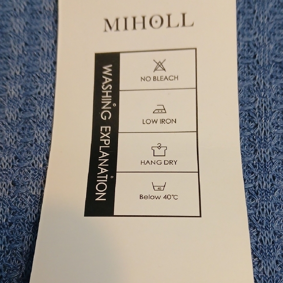 NWT Miholl Sleeveless Solid Blue Twist Knot Waffle Knit Top SZM - Picture 3 of 7